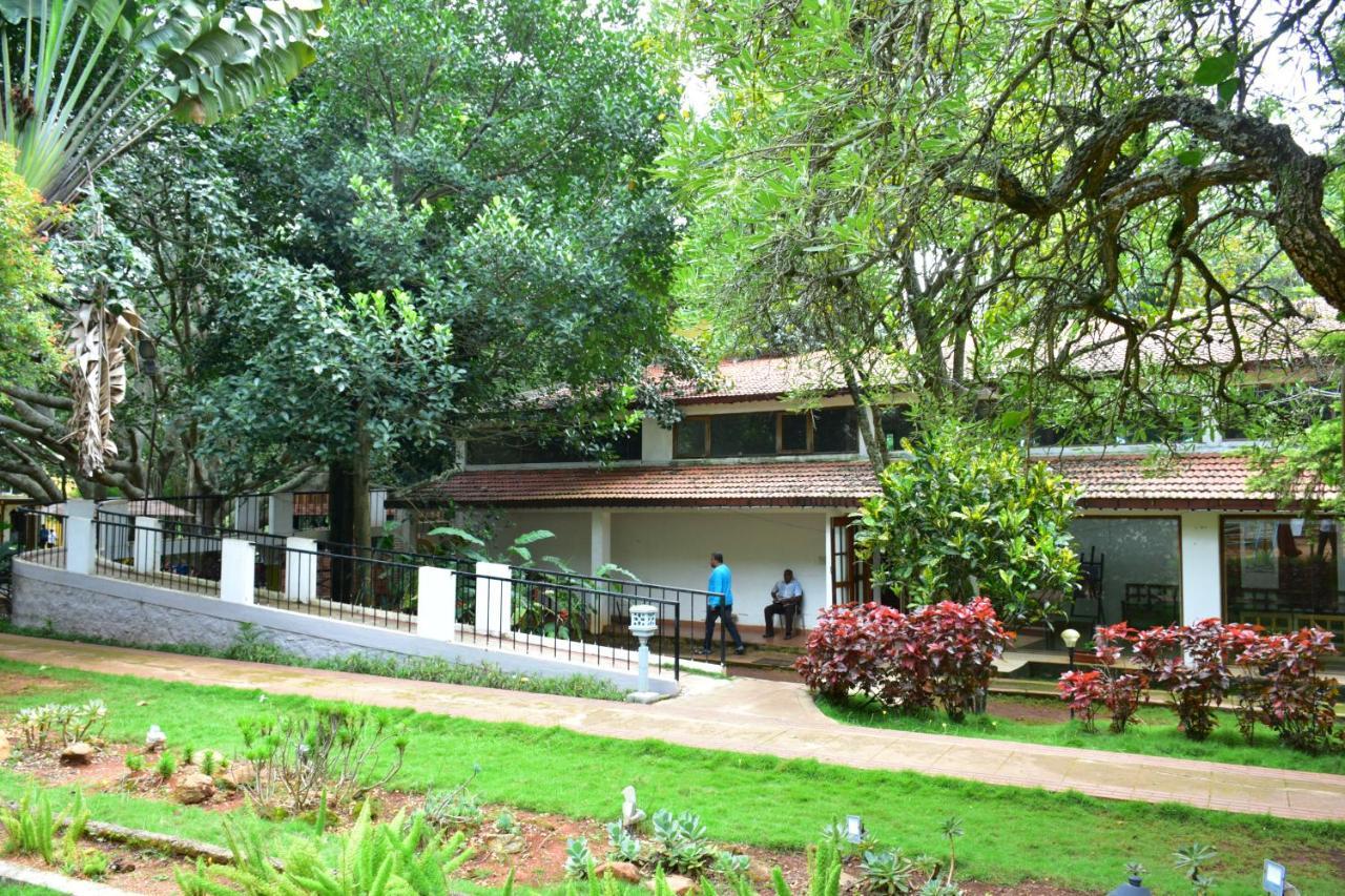 Zeenath Taj Gardens 2* Yelagiri