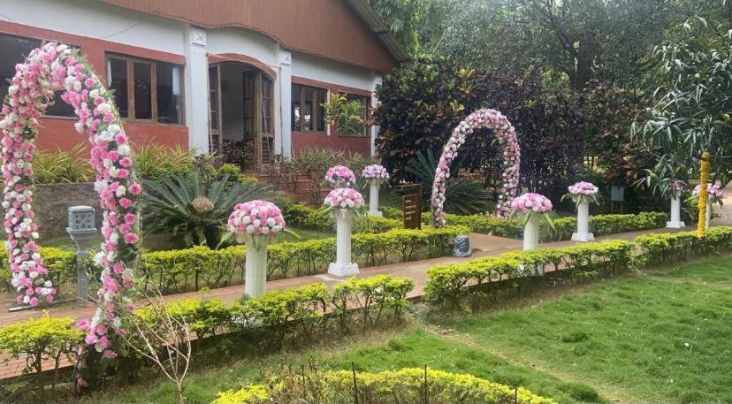 Zeenath Taj Gardens 2* Yelagiri