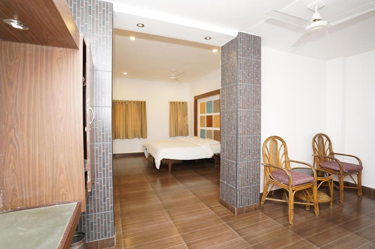 Resort Zeenath Taj Gardens