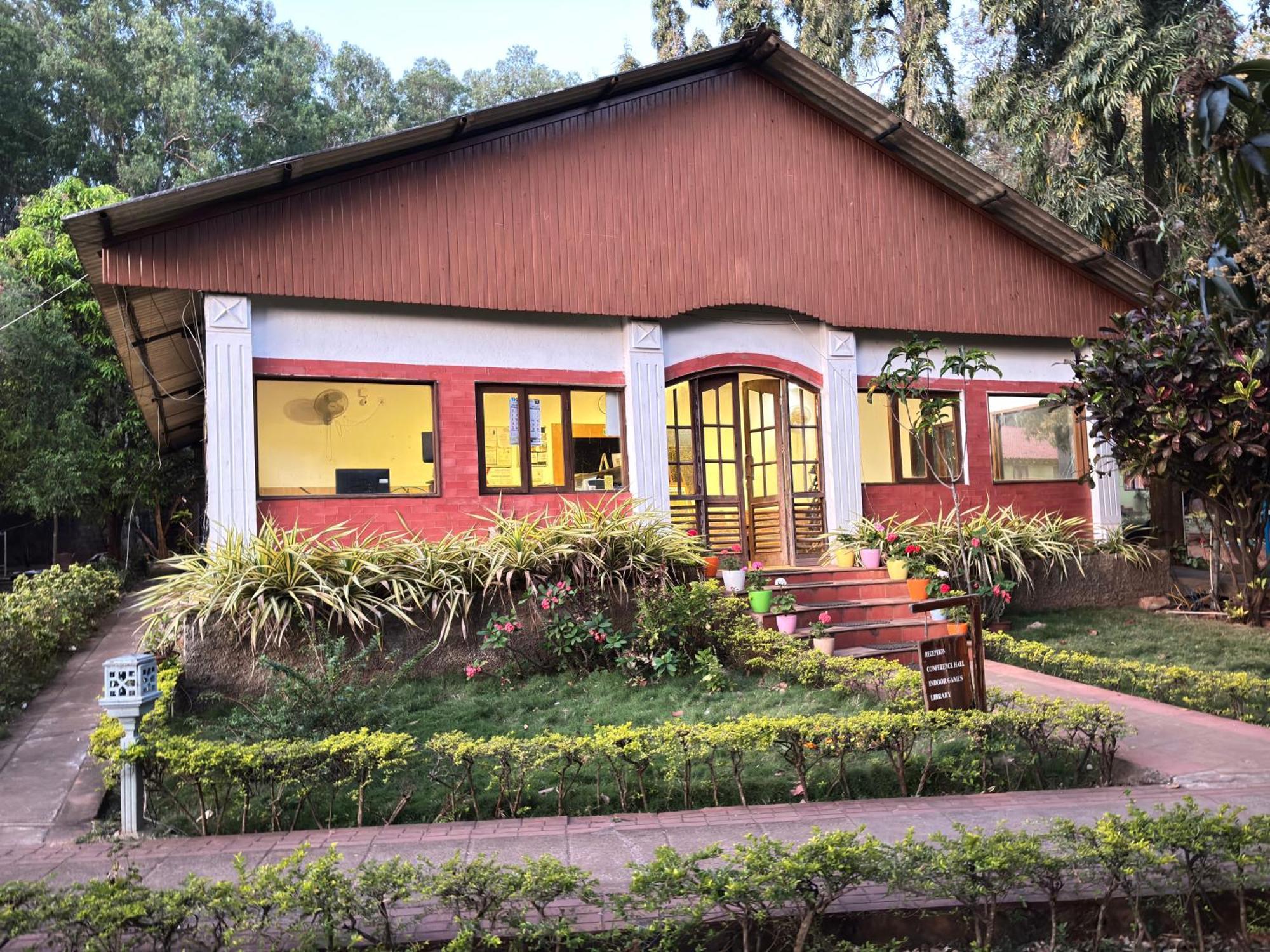 Zeenath Taj Gardens Yelagiri
