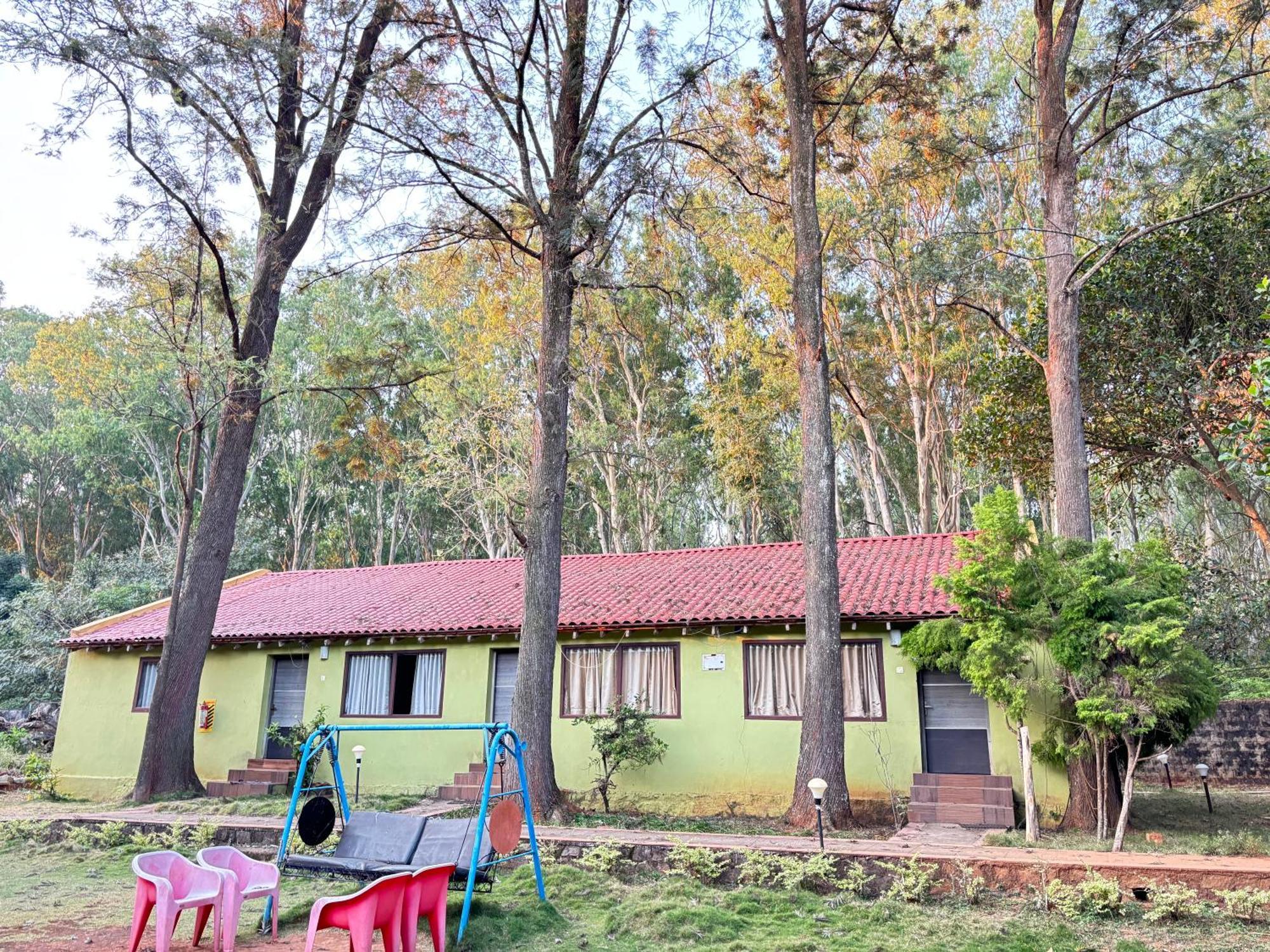 Resort Zeenath Taj Gardens